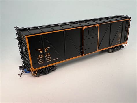 The new Rapido SP box cars 